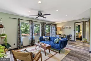 743 Maple, Mount Jackson, VA 22842 - Photo 2