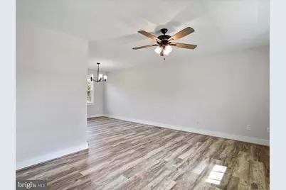120 S Funk Street, Strasburg, VA 22657 - Photo 6