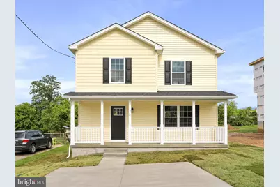 120 S Funk Street, Strasburg, VA 22657 - Photo 1