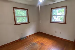 518 Ash St, Strasburg, VA 22657 - Photo 8