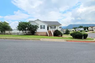 20 Philips Ct, Strasburg, VA 22657 - Photo 1