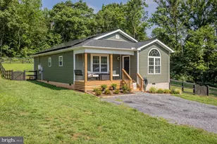 6127 Moore Ave, Mount Jackson, VA 22842 - Photo 1