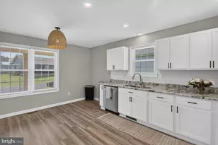 6127 Moore Ave, Mount Jackson, VA 22842 - Photo 12