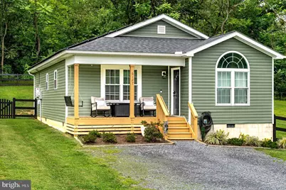 6127 Moore Avenue, Mount Jackson, VA 22842 - Photo 2