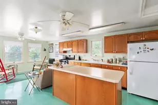 317 Vale Vista Dr, Edinburg, VA 22824 - Photo 10