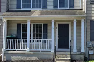404 Pendleton Ln, Strasburg, VA 22657 - Photo 1
