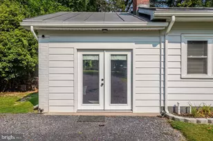 55 Lake Dr, Edinburg, VA 22824 - Photo 4