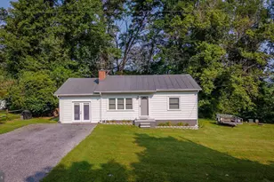 55 Lake Dr, Edinburg, VA 22824 - Photo 2