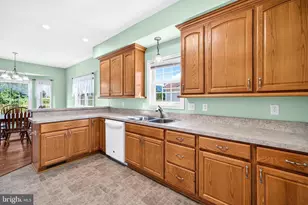 204 Grafton Ct, Edinburg, VA 22824 - Photo 8