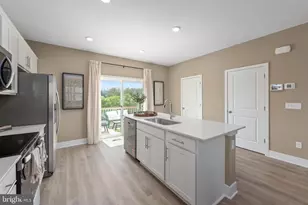 460 Sophie St, Strasburg, VA 22657 - Photo 8