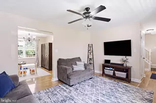 177 S Loudoun St, Strasburg, VA 22657 - Photo 2