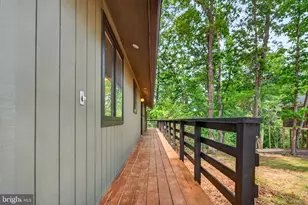 213 Morrie Dr, Basye, VA 22810 - Photo 6