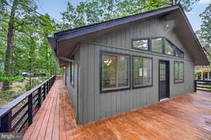 213 Morrie Dr, Basye, VA 22810 - Photo 8