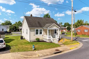 528 E Queen St, Strasburg, VA 22657 - Photo 2