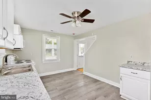 528 E Queen St, Strasburg, VA 22657 - Photo 10
