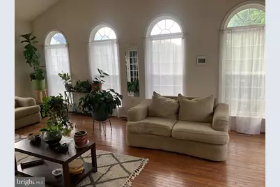 804 Crystal Lane, Strasburg, VA 22657 - Photo 2