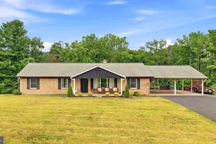 17747 Senedo Rd, Edinburg, VA 22824 - Photo 2