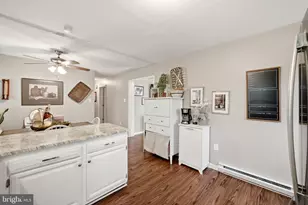 326 Sunset St, Strasburg, VA 22657 - Photo 12
