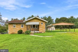 255 Nelson St, Mount Jackson, VA 22842 - Photo 1