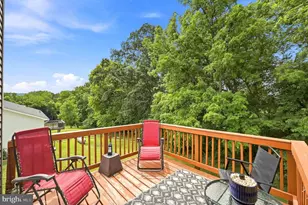 116 Baer Oak Dr, Maurertown, VA 22644 - Photo 2