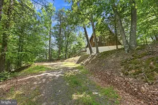 863 Lee Rd, Basye, VA 22810 - Photo 2
