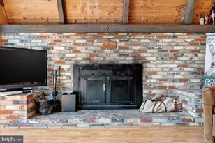 863 Lee Rd, Basye, VA 22810 - Photo 8