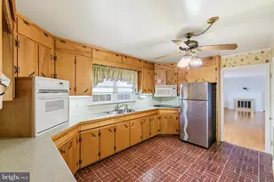 410 W North St, Woodstock, VA 22664 - Photo 6