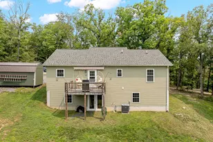185 Buck Run Ln, Fort Valley, VA 22652 - Photo 38