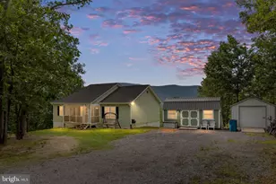 185 Buck Run Ln, Fort Valley, VA 22652 - Photo 1