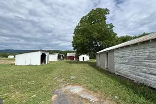 6117 Alum Springs Rd, Edinburg, VA 22824 - Photo 4