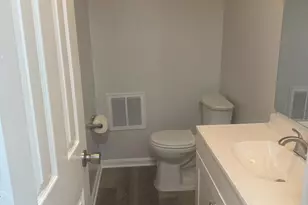 623 Thompson St, Strasburg, VA 22657 - Photo 16