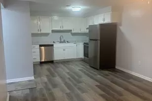 623 Thompson St, Strasburg, VA 22657 - Photo 4