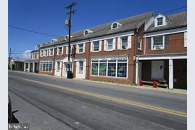 383 E. King St #1, Strasburg, VA 22657 - Photo 1