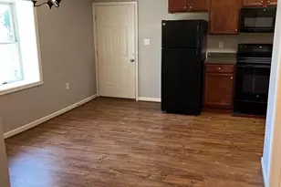 190 W King St, Strasburg, VA 22657 - Photo 10