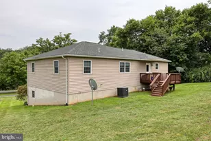 2323 Battlefield Rd, Fishers Hill, VA 22626 - Photo 8