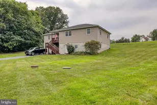 2323 Battlefield Rd, Fishers Hill, VA 22626 - Photo 6