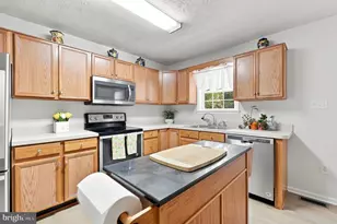 725 Christiansen Dr, Strasburg, VA 22657 - Photo 8