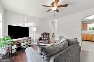 725 Christiansen Dr, Strasburg, VA 22657 - Photo 6