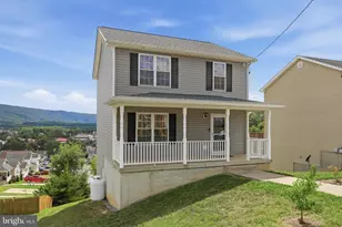 508 Thompson St, Strasburg, VA 22657 - Photo 1