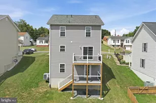508 Thompson St, Strasburg, VA 22657 - Photo 34