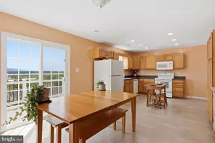 508 Thompson St, Strasburg, VA 22657 - Photo 16
