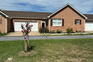 36 Courtney Cir, Strasburg, VA 22657 - Photo 1
