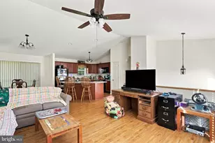 54 Lilleigh Ct, Maurertown, VA 22644 - Photo 2