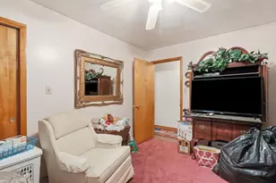 410 Saumsville Rd, Maurertown, VA 22644 - Photo 20