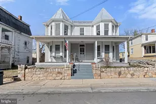 106 N Main St, Edinburg, VA 22824 - Photo 1