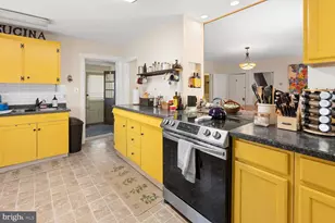 106 N Main St, Edinburg, VA 22824 - Photo 16