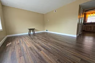 916 Hill Top Dr, Woodstock, VA 22664 - Photo 6