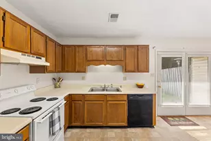 1122 Wadewood Ct, Woodstock, VA 22664 - Photo 10