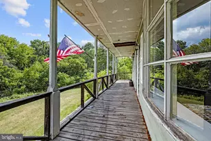 153 Plaugher Ln, Fort Valley, VA 22652 - Photo 4
