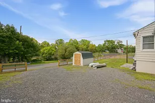 1131 John Marshall Hwy, Strasburg, VA 22657 - Photo 34